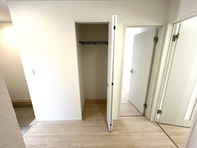 【収納】 | 仲介手数料無料！須恵小学校に通える新築平屋　山陽小野田市南竜王町　第１－２号棟　クレイドルガーデン　アーネストワン | たっぷりとした収納スペースです