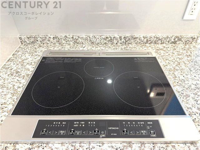 IHクッキングヒーターは高速で加熱し省エネで使いやすいく火を使わないため安全で、清掃も簡単です。調理制御がしやすく、食材を均等に加熱できます。