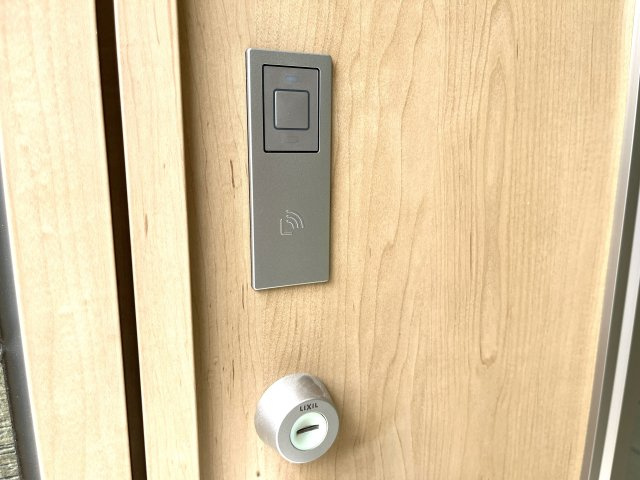 【玄関】 | 仲介手数料無料！須恵小学校に通える新築戸建　山陽小野田市南竜王町　第１－３号棟　クレイドルガーデン　アーネストワン | 玄関キーはカザスタイプ