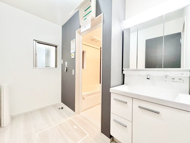 大和市上和田3期　新築1棟の独立洗面台