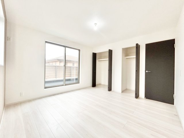 大和市上和田3期　新築1棟の洋室