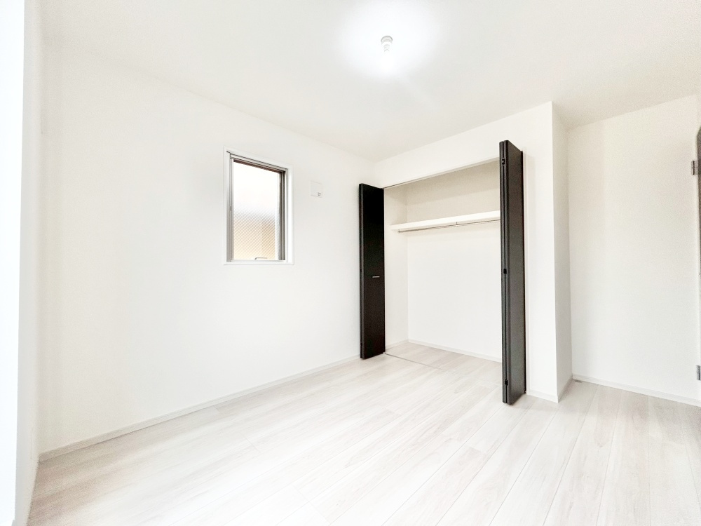 大和市上和田3期　新築1棟の洋室