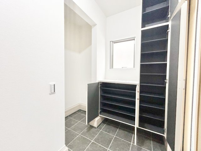 大和市上和田3期　新築1棟の玄関