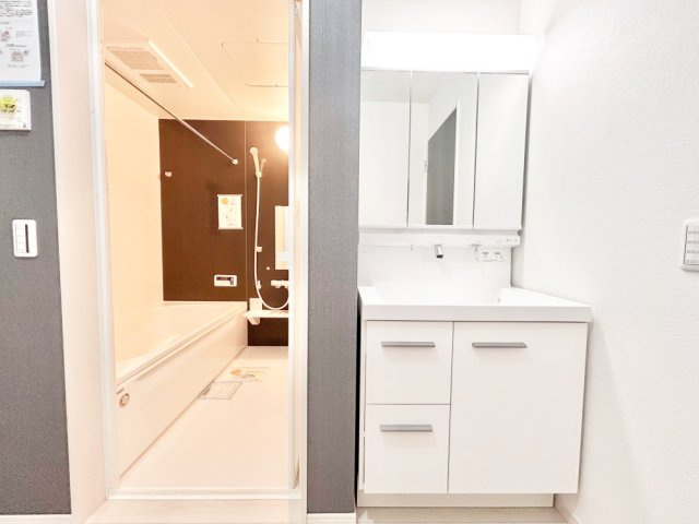 大和市上和田3期　新築1棟の独立洗面台