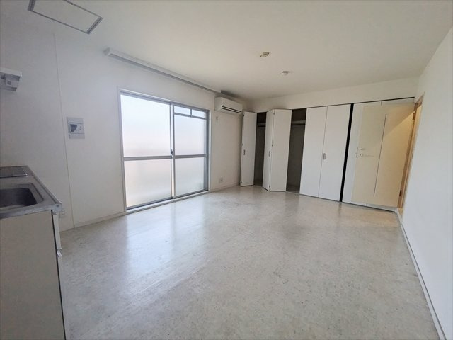 パインコート浜芦屋の居間・リビング