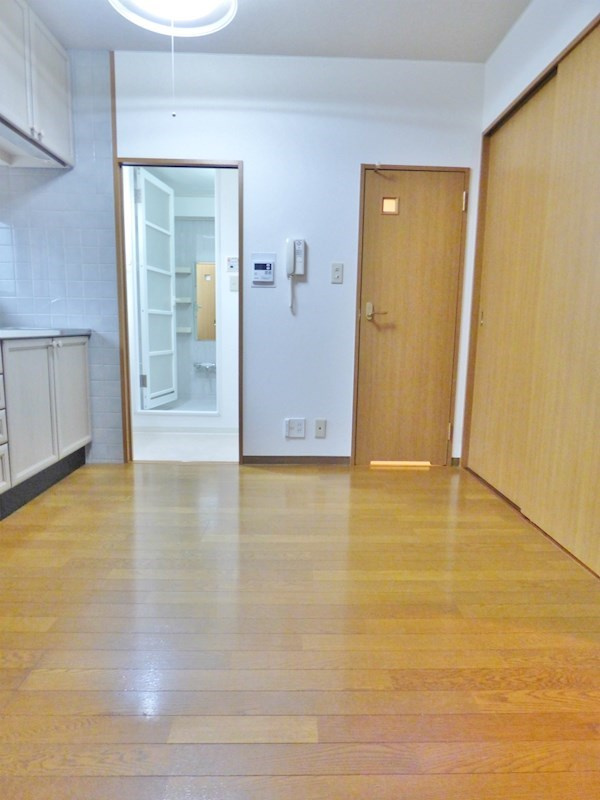 フロンテージ芦屋の居間・リビング