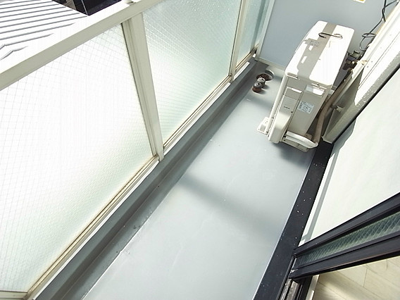 シンプルライフ六甲のバルコニー