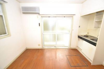 ストークハイツ・マヤの居間・リビング