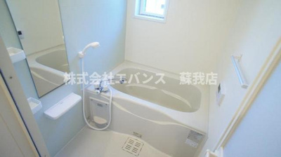 【浴室】 | ブローテB | 落ち着いた空間のお風呂です