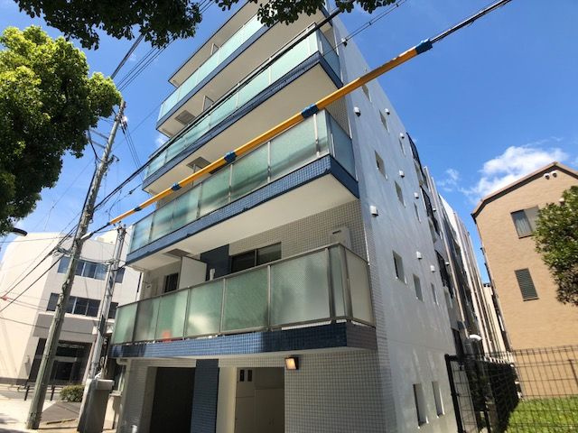 プレッジコートの外観