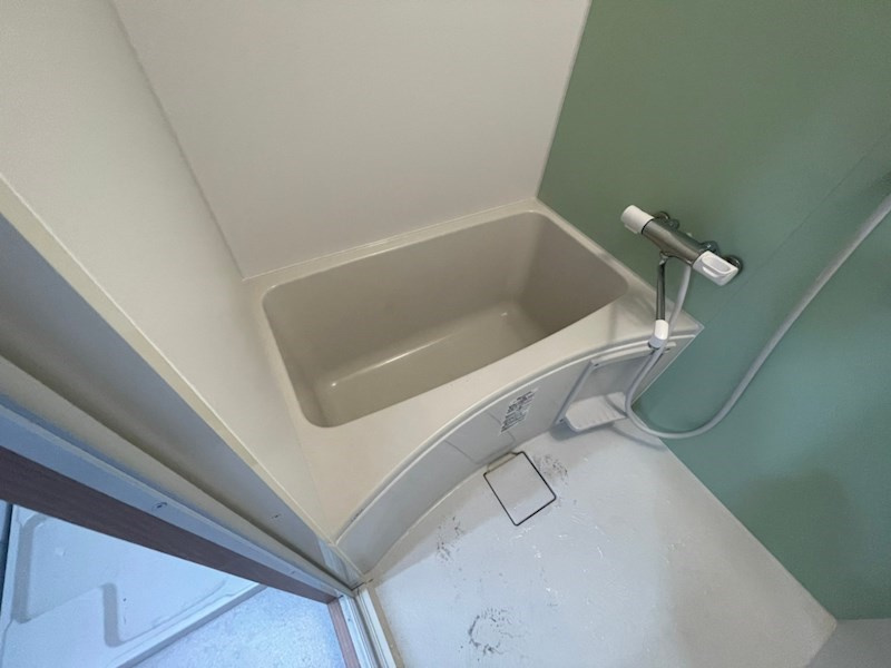 プレッジコートの浴室