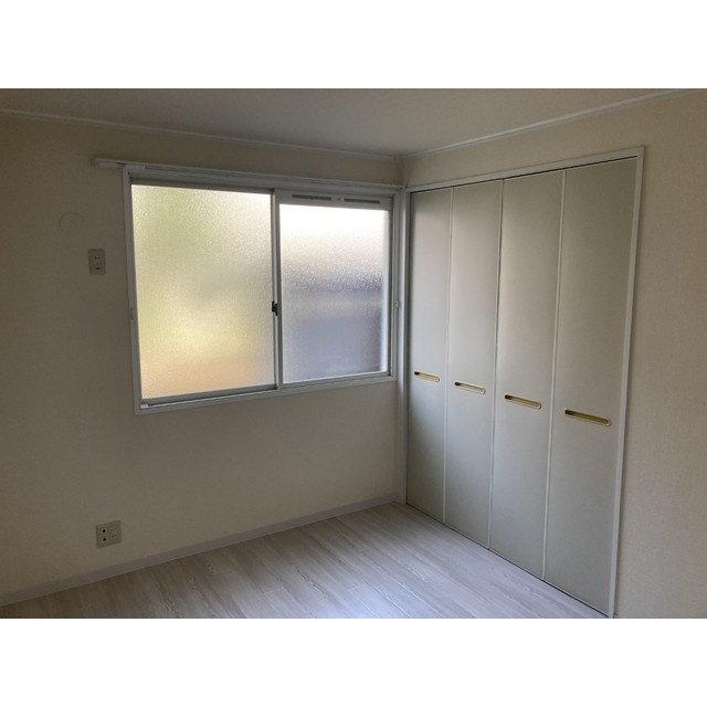 サンライズＡの内装|明るい室内です