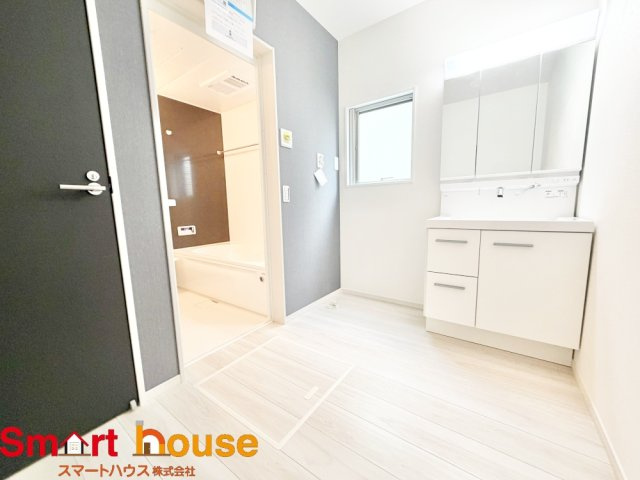 相模原市緑区二本松３期の玄関