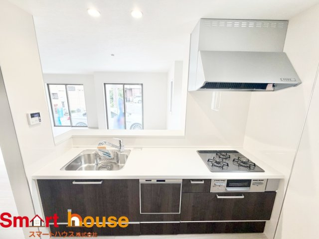 相模原市緑区二本松３期のキッチン|キッチンワークしながら大切な家族との会話を楽しむ。家族のコミュニケーションが生まれるキッチンです♪
