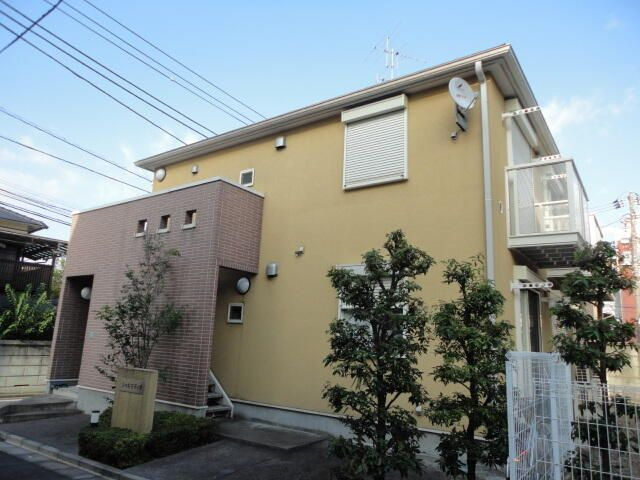 シャルマディオの外観