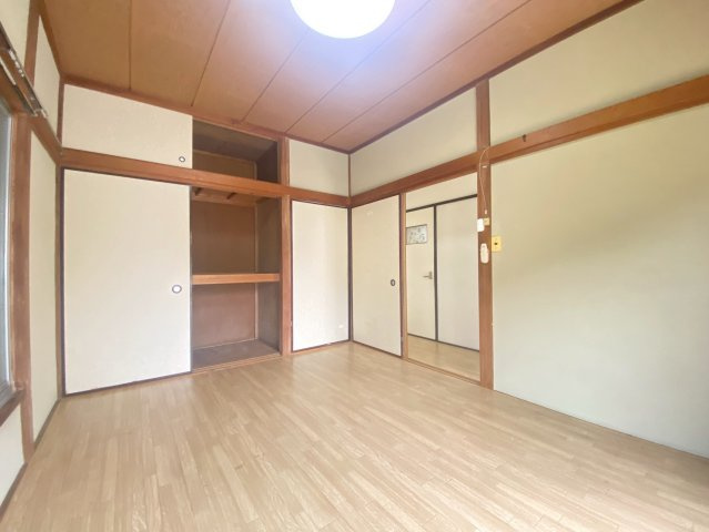 【寝室】