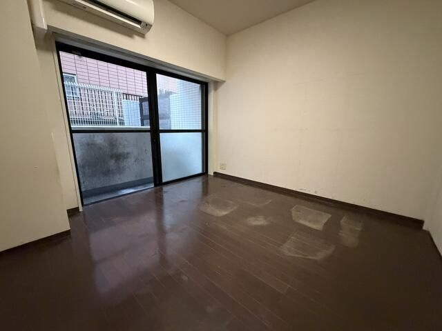 トーシンフェニックス新宿余丁町の居間・リビング