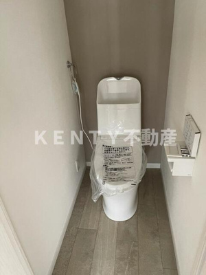 【トイレ】 | 中村ビル | 落ち着いた色調のトイレです