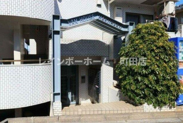 ヴァンハウス白楽 ※初期費用分割あと払いサービス利用可能物件のエントランス
