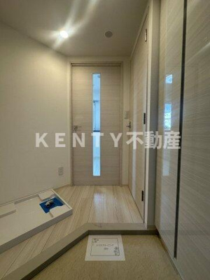 【玄関】 | リライア大森 | 明るい玄関です