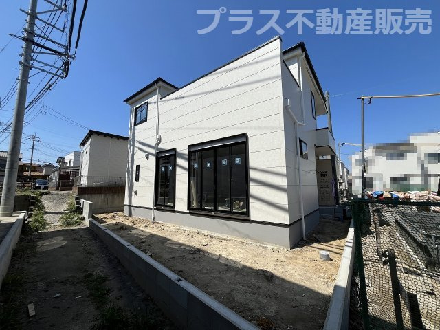【外観】 | 福岡市早良区重留1丁目5期　3号棟（全4棟）【仲介手数料無料・0円】 | まもなく完成。ご内覧は可能です。ご見学はプラス不動産販売にお任せ下さい。