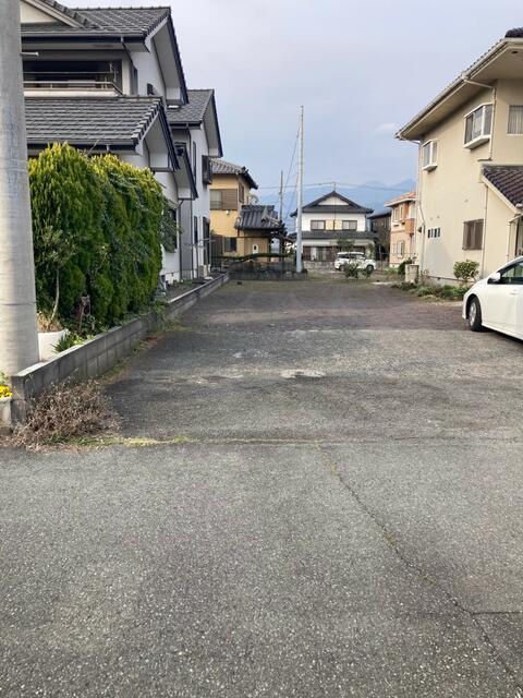 富士市西柏原新田の売地|道路から敷地に向かって 