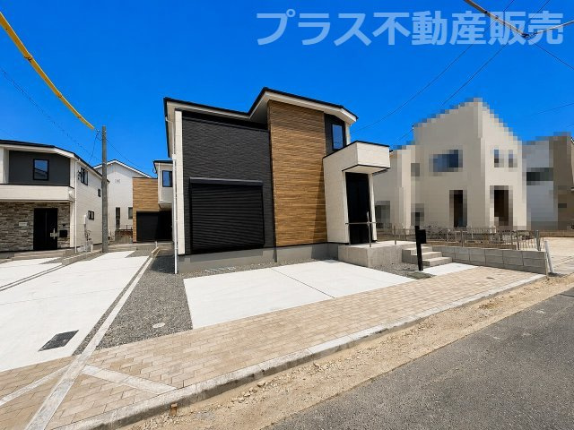 【外観】 | 福岡市早良区重留1丁目5期　2号棟（全4棟）【仲介手数料無料・0円】 | 現地写真。プラス不動産販売なら、現場の全ての棟をまとめてご見学頂けます。
