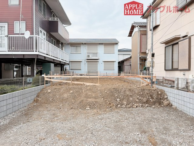 [新築住宅] 熊谷市月見町 第3 全1棟の前面道路含む現地写真
