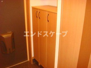 クレシアの玄関|シューズボックス
高崎、前橋のお部屋探しはエンドスケープまで！お客様の理想お聞かせ下さい♪