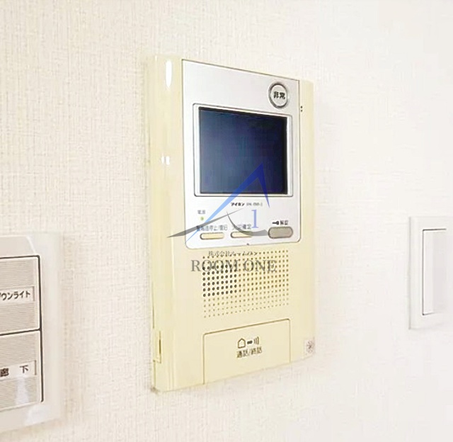 プルス上十条のセキュリティ|モニター付きインターホンです。