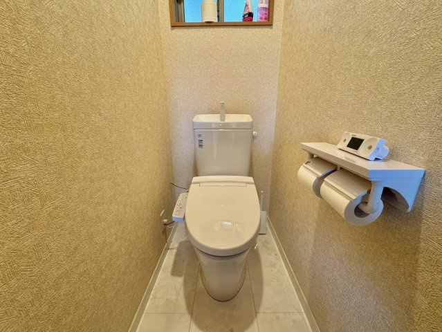 龍ヶ崎市白羽中古戸建のトイレ
