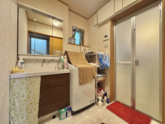 龍ヶ崎市白羽中古戸建の洗面所