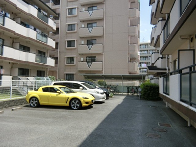 【駐車場】 | チェリーアベニュー南茨木A棟