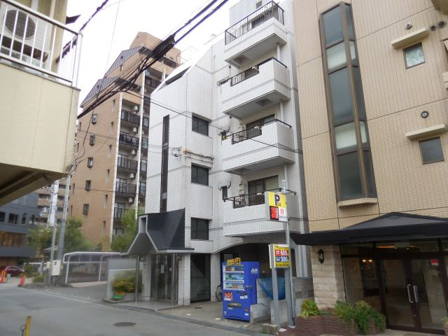 メゾンプリムローズの外観