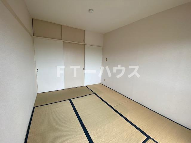 パレスＦの和室