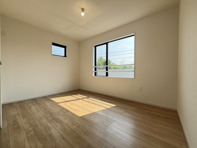 【寝室】 | 福岡市博多区那珂1丁目1期　1号棟（全2棟）【仲介手数料無料・0円】 | 現地写真。