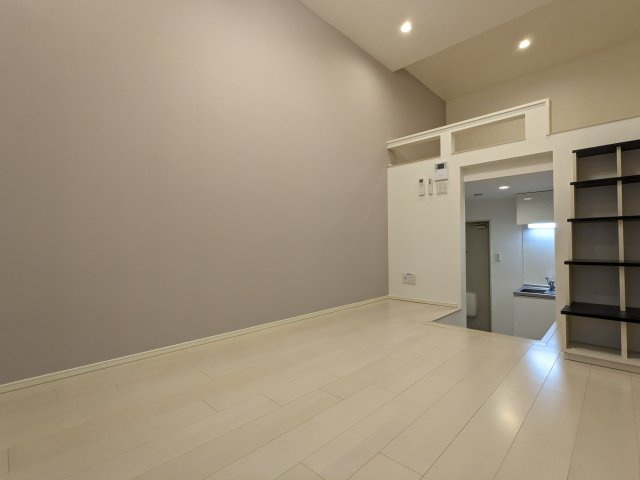 ハーモニーテラス栄生の洋室|202号室