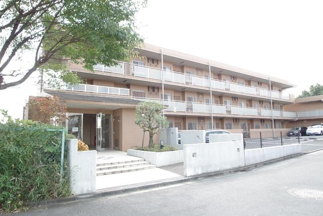 川崎市麻生区千代ケ丘７丁目の賃貸マンションの外観