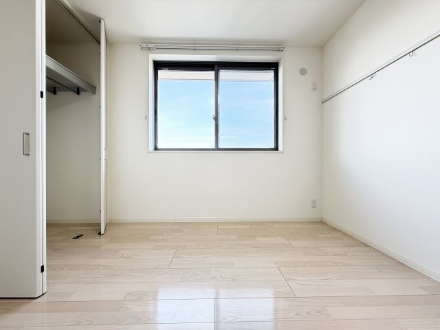 ルピナス・KⅢの洋室