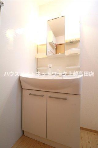 アイビスの独立洗面台|洗髪洗面化粧台（参考同型205号室室内写真）