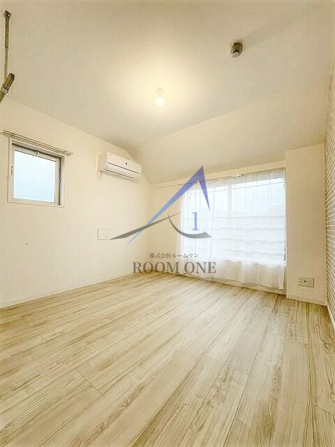 大山西町レジデンスの居間・リビング|洋室のお部屋です。