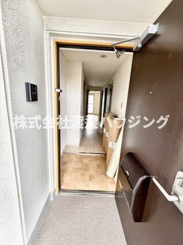 K&T御幣島マンションの玄関