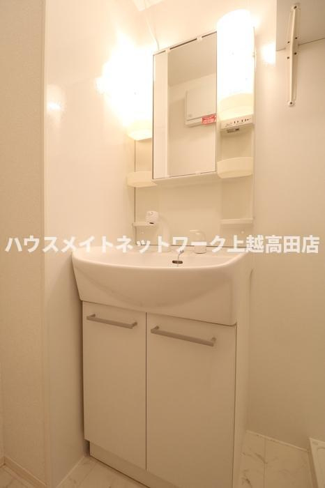 スタイリッシュ リバーの独立洗面台|洗髪洗面化粧台