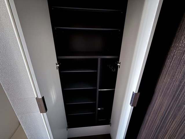 プレサンスTHE神戸の収納|同物件別部屋写真