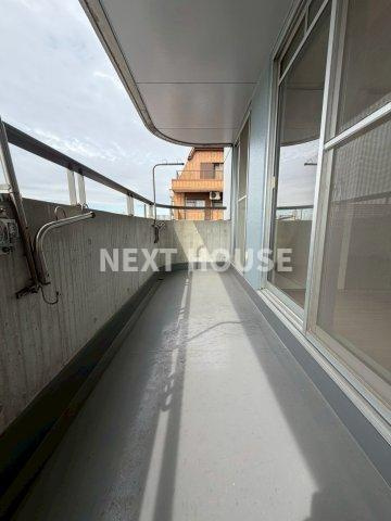 ドリーム中加賀屋の駐車場