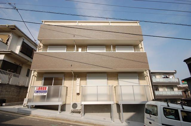 アンジュールの外観