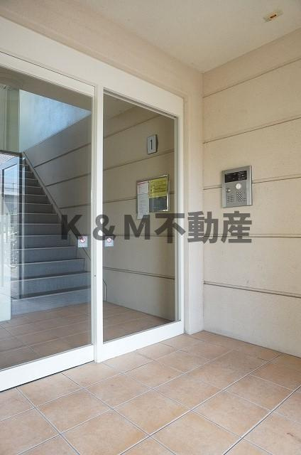 ベルフローレのエントランス|建物の内部です