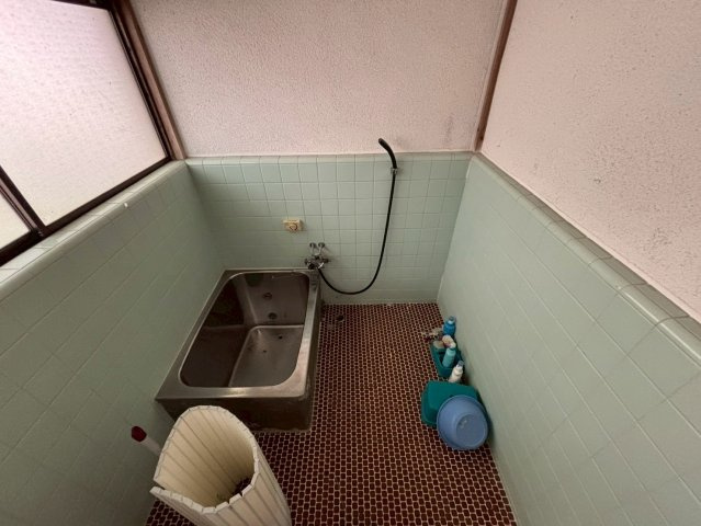 常陸太田市下高倉町　中古戸建の浴室