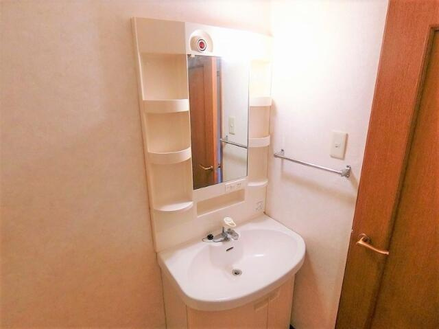 ＶＥＲＤＯＮＥ（ヴェルドーネ）の洗面所