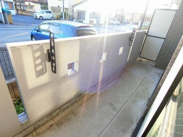 ＶＥＲＤＯＮＥ（ヴェルドーネ）のバルコニー